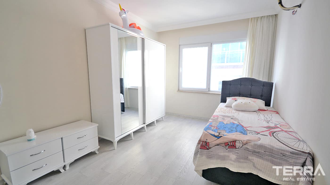 Fully Furnished Resale Alanya Apartment with Stunning Sea View - 84574