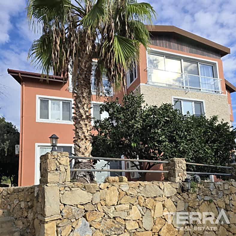 Three Resale Apartments in a Single Complex in a Tranquil Area of Oba - 108991