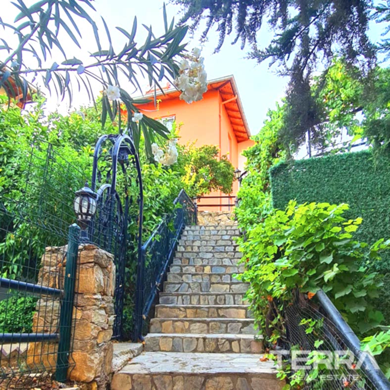 Three Resale Apartments in a Single Complex in a Tranquil Area of Oba - 108993