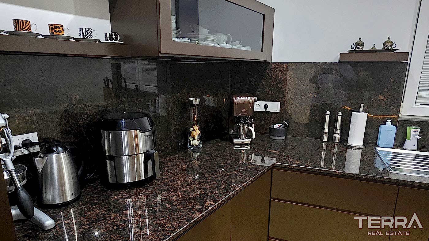 Three Resale Apartments in a Single Complex in a Tranquil Area of Oba - 109012