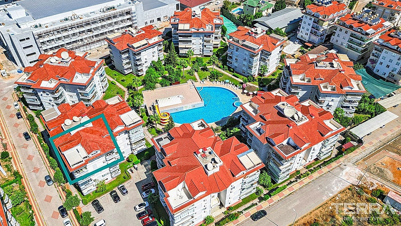 Apartment for Sale in Oba Crown Resort 1, Alanya, Turkey - 109561