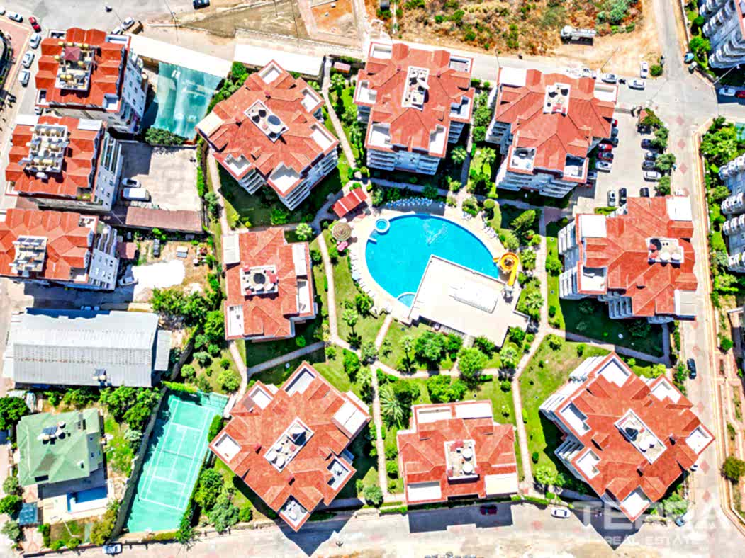 Apartment for Sale in Oba Crown Resort 1, Alanya, Turkey - 109571