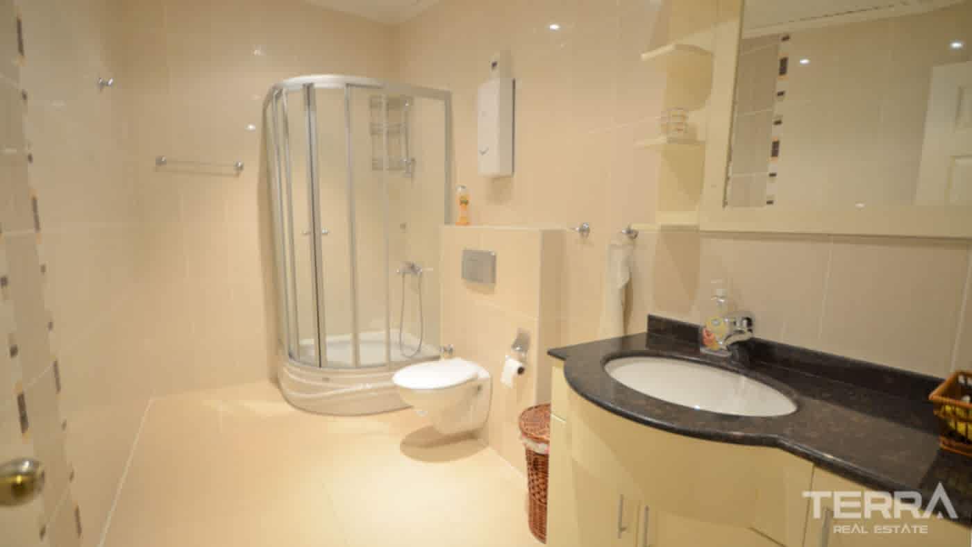 Apartment for Sale in Oba Crown Resort 1, Alanya, Turkey - 109609