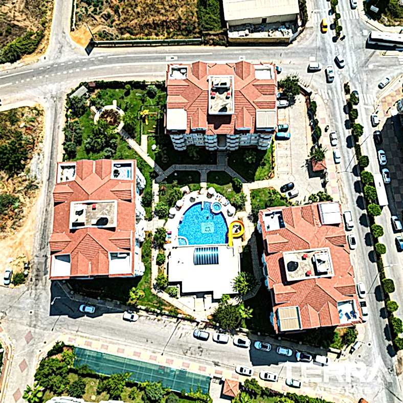 Apartment for Sale in Oba Crown Resort 3, Alanya, Turkey - 109620