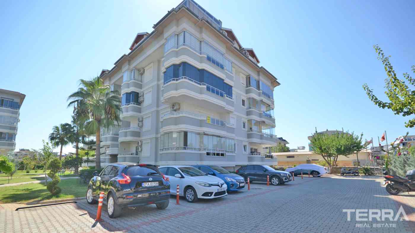 Apartment for Sale in Oba Crown Resort 3, Alanya, Turkey - 109630