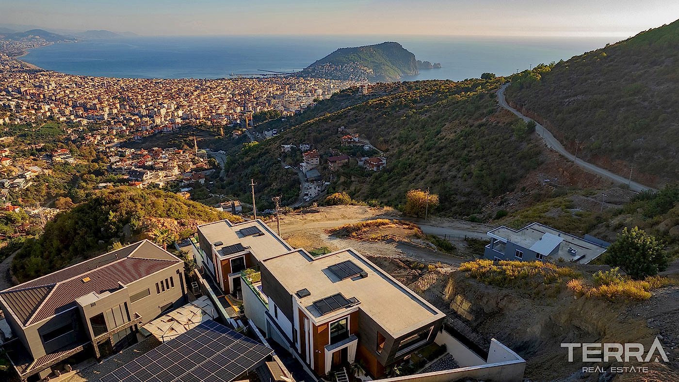 Sea View Villa for Sale in Tepe, Alanya, Turkey - 112967