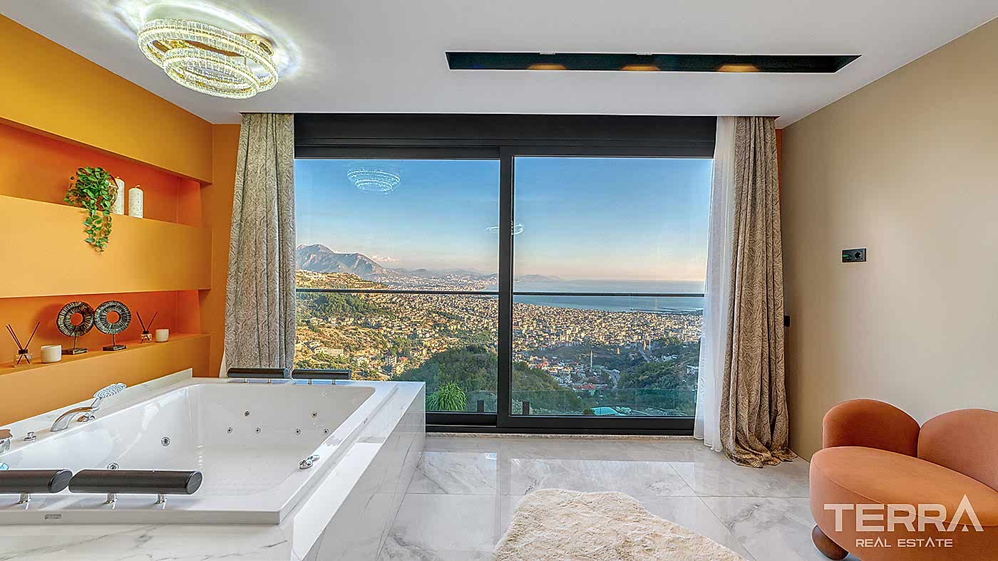 Sea View Villa for Sale in Tepe, Alanya, Turkey - 112989