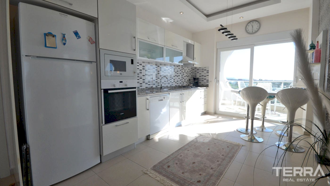 Sea View Apartment for Sale in Emerald Towers, Avsallar, Alanya - 113151
