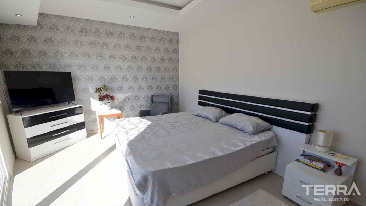 Sea View Apartment for Sale in Emerald Towers, Avsallar, Alanya - 113159